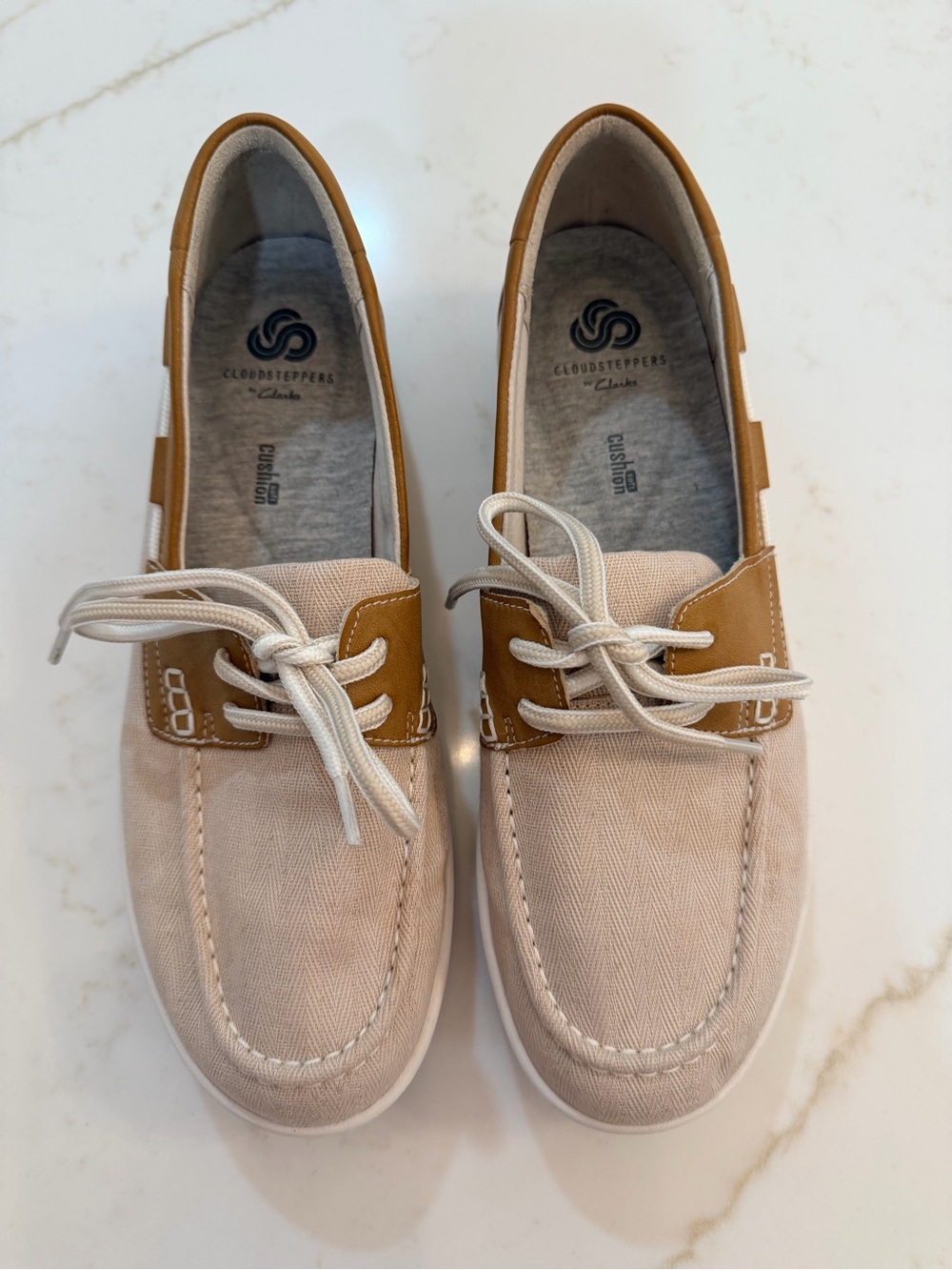Cloudsteppers by Clarks Women’s Beige Canvas Boat Shoes (Size 8) NWOT